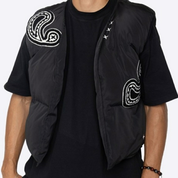 Black Reversible Puffer Vest - Picture 3 of 5